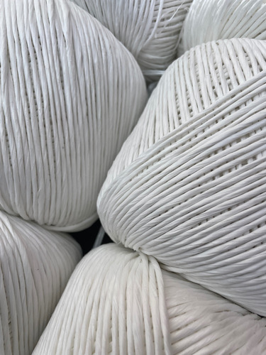 Rafia Soplada Bolera Bca 1kg C. 2.0 (400m) Atado Con 10pz