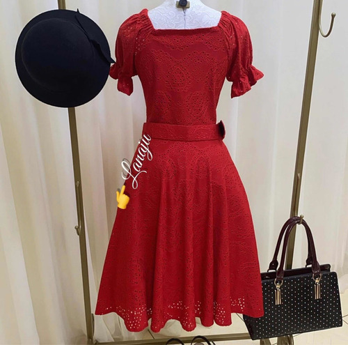 Imagem 6 de 8 de Vestido Midi Rodado Malha Lase Vermelho