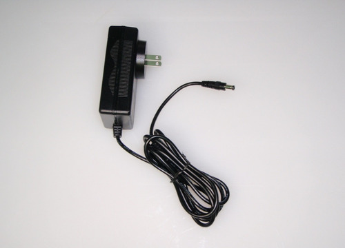 Cargador Switching 12 V - 3 A Mod. Sun 1200300 (Usado)