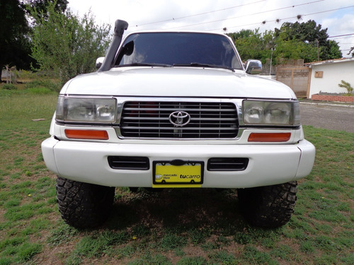 Imagen 2 de 18 de Toyota Burbuja Vx 2007 4.5l V6 4x4 Automático