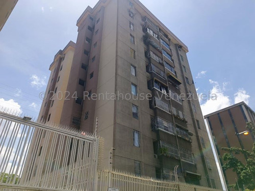 Se Vende Apartamento En La Urbina 24-22703 Cs