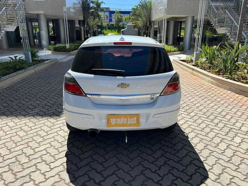 Imagem 5 de 15 de Chevrolet Vectra Hatch Gt-x 2.0 8v 4p 2011