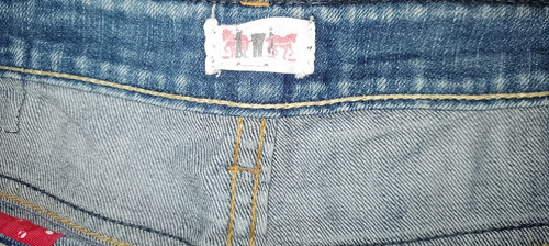 Jean Levis Art 431 W28 L32 (Usado)