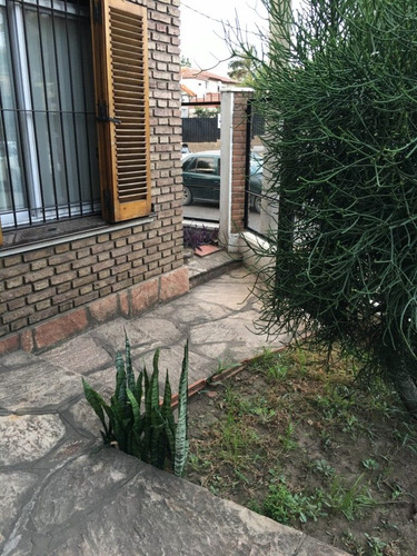 Casa En Venta En El Palomar