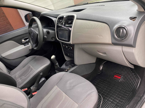 Renault Logan 1.6 Expression 85cv 2016 Gnc Oportunidad Real