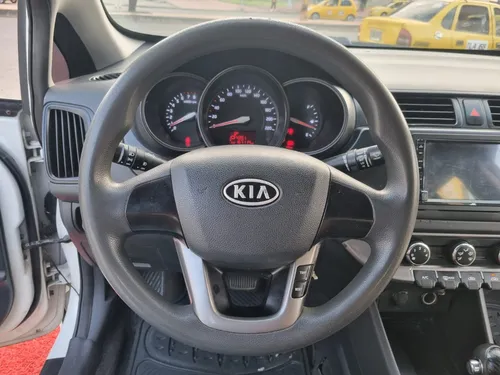 Kia Rio UB EX 1.4 AT