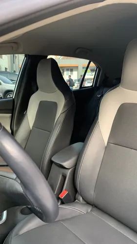 Chevrolet Onix 1.0T Premier Hatch At