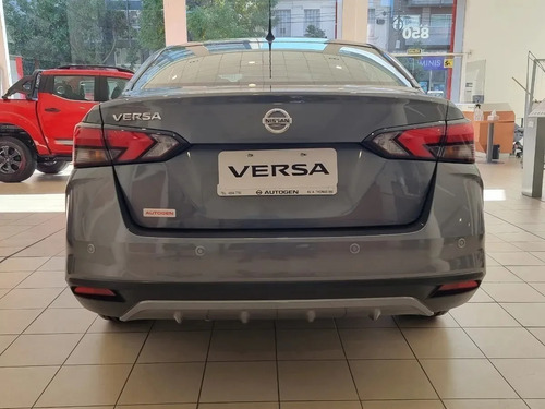 Imagen 23 de 25 de Nissan Versa 1.6 Sense Cvt