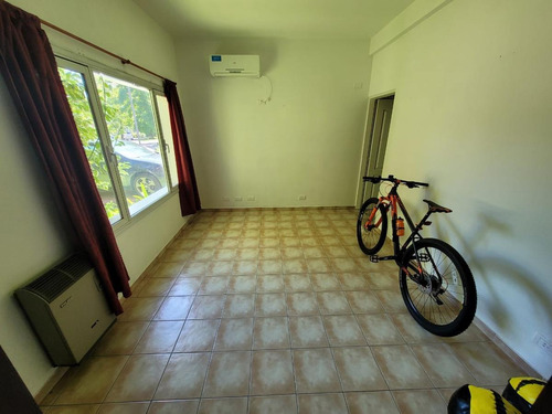 Imagen 13 de 19 de Oportunidad - Importante Propiedad En Barrio Cerrado El Casco De Moreno - Con Piscina - 4 Dormitorios - Excelente Precio