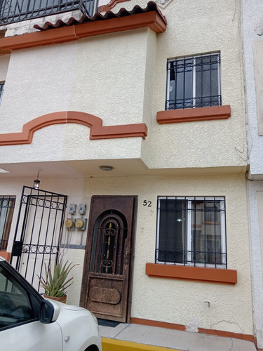 Bonita Casa En Renta, A 10 Min. Del Aifa Y A Un Semáforo De La Plaza Comercial Power Center Tecámac