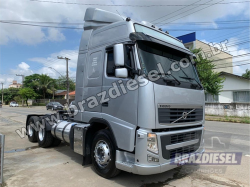 Imagem 2 de 11 de Volvo Fh 460 Globetrotter 2014 6x2 Único Dono