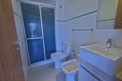 Apartamento 1 Dormitorio Alquiler Anual Playa Mansa- Ref: 1699