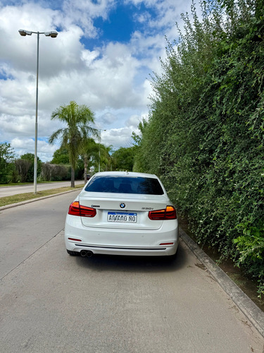 BMW Serie 3 3.0 330i Sedan Sport Line 252cv
