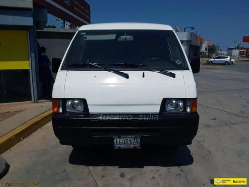 Mitsubishi L300 Panel