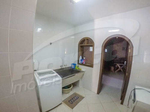 Excelente Casa Para Quem Quer Morar Num Lugar Tranquilo. Casa Com Ambientes Espaçosos, Com 4 Quartos, Sala De Estar, Jantar E Tv, Bem Definidas, Garagem Para 3 Carros, Com 4 Quartos Sendo Uma Suite,c