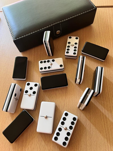 Domino Cebra Deluxe Ingles + Cubilete Liso + Dados De Poker