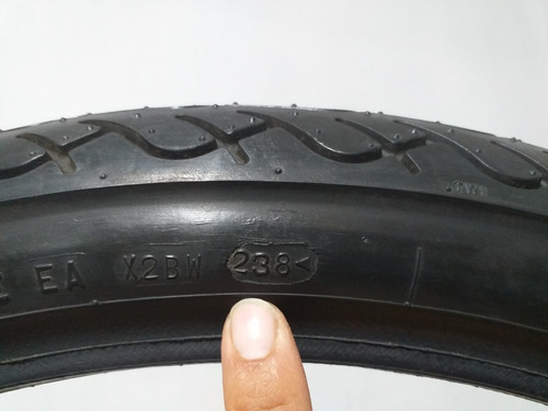 80/90/21 Pirelli Mt66 Delantera Dot Año 98