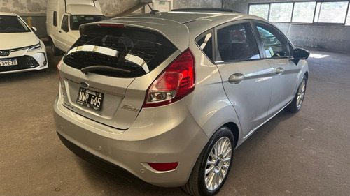 Ford Fiesta Kinetic 1.6 Titanium Powershift 120cv