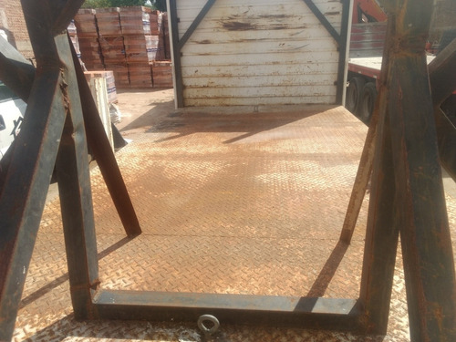 Carrocería Caja Puertas Volcables Y Porta Postes(5.00x 2.40)