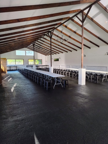 Arriendo Parcela Con Piscina Y Salón De Eventos Buin