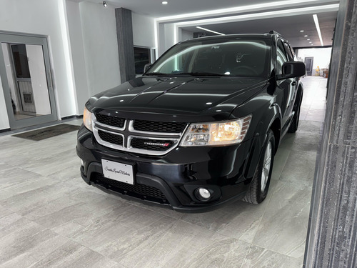 Dodge Journey 2.4 Sxt 7 Pasajeros Plus At
