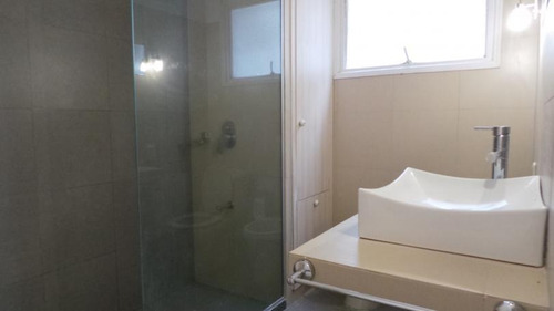 Venta Apartamento 2 Dormitorios Centro Con Garage. De Estilo.