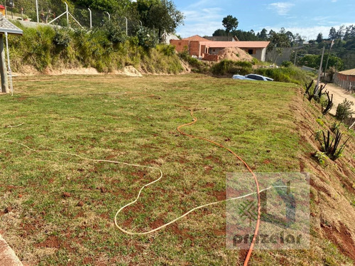 Imagem 3 de 14 de *** Chácara Com 04 Dormitórios Em Mairinque ***