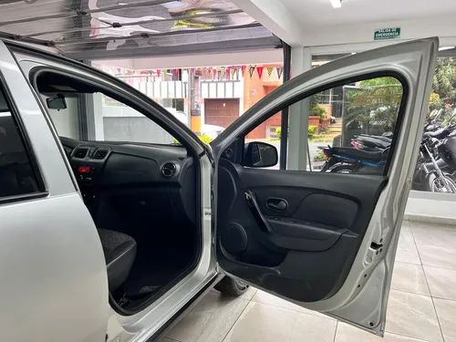 Renault Logan Mt 2022