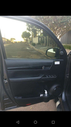 Imagem 4 de 7 de Toyota Hilux 2.8 Srx 50th Anniversary Cab. Dupla 4x4 Tdi