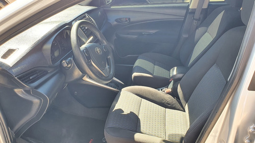 Imagen 8 de 10 de Toyota Yaris Core 2019