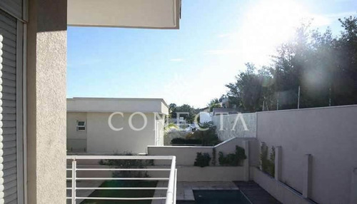 Imagem 12 de 27 de Alphaville 11 | Casa A Venda | Casa Clean | Muita Iluminação Natural | Alameda Tranquila | Proximo A Portaria - Cnc1277