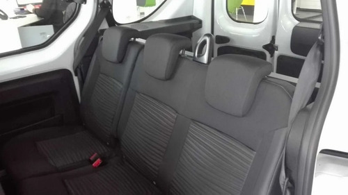 Imagen 19 de 25 de Renault Kangoo Zen 2022 Fin. Pref. (jp)