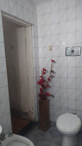 Oportunidad Única! Ph En Venta, Muy Amplio, Luminoso, A Metros De Parque Chacabuco