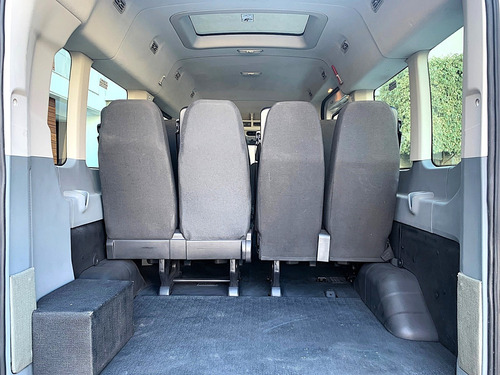 Ford Transit 2.2 Pasajeros Larga Techo Alto Custom Mt