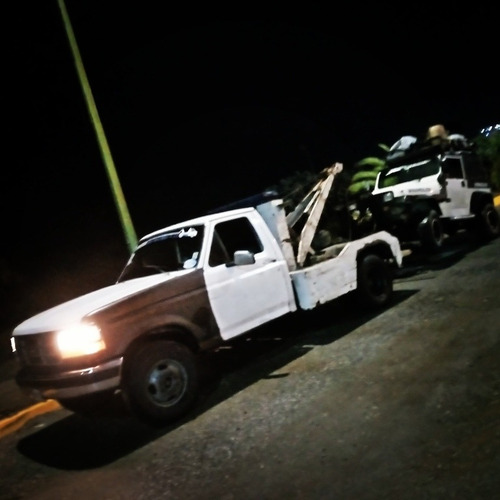 Imagen 4 de 5 de Servicio De Grúas Johnson Las 24 Horas Telf 04241042118