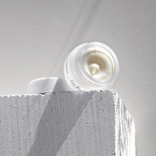 Imagen 3 de 5 de Crema Con Arándanos Para Labios Y Ojos Ere Perez