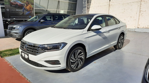 Volkswagen Vento Highline 250 Tsi At