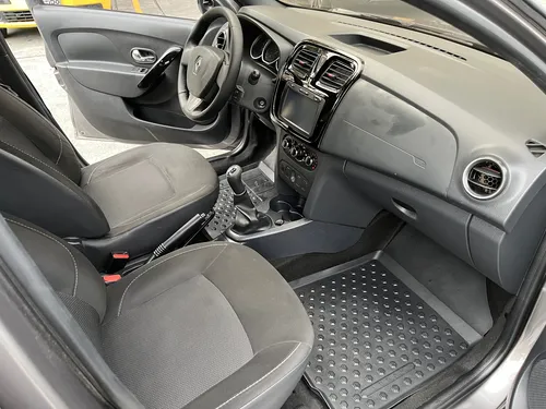 Renault Logan Polar Mt