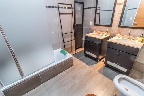 Venta De Casa 4 Ambientes En Mataderos | Apto Crédito