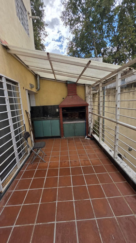 Semipiso De 2 Amb. Con Patio Y Parrilla Calidad Y Confort En Flores