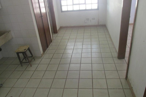 Se Vende Casa En Prados Del Este Mls #24-20653