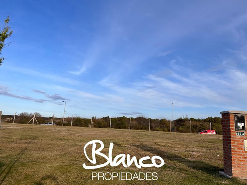 Imagen 4 de 12 de Muy Lindo Lote Dentro Del Barrio Santa Ana - Villanueva