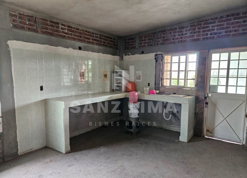 Carretera Celaya - Comonfort: Casa Campestre En Venta