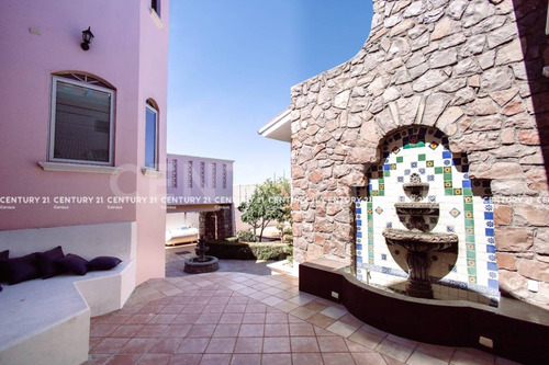 Casa En Venta En Residencial San Francisco, Chihuahua Chih.