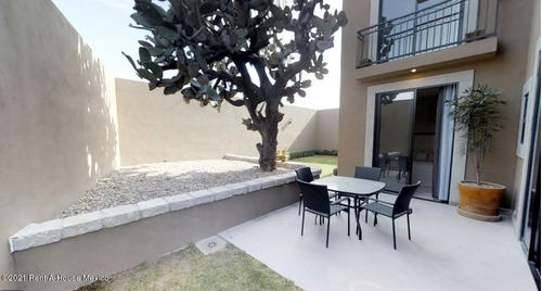 Imagen 12 de 14 de Casa De 3 Recámaras Y Con Roof Garden, Independencia. Venta