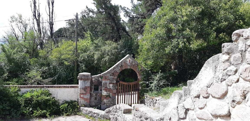 Casa De 4 Dormitorios En Venta En La Cumbre