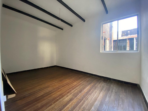 Venta De Apartamento 2 Dormitorios En Tres Cruces