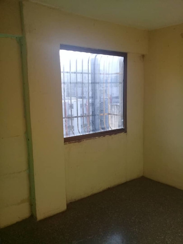 Imagen 8 de 11 de Venta Apto 75m2 3h/1b/1p Caricuao 5720