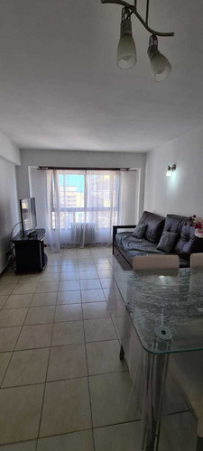 Imagen 8 de 13 de Departamento 2 Ambientes Con Balcón Saliente - Maral 48 -