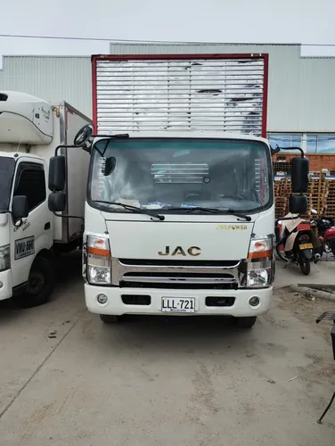 Jac Jrr Furgon Carga Seca Libre De Prenda Financiable Y Aseg